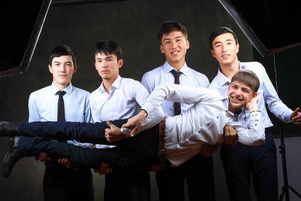 "Жаңа жол" жалпы орта мектебінің  бітіруші түлектер 